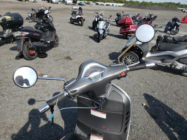 2016 VESPA GTS 300 SU ZAPM459L3G5100895