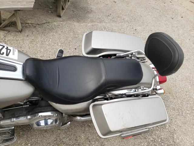 2009 HARLEY-DAVIDSON FLHX 1HD1KB4149Y612874