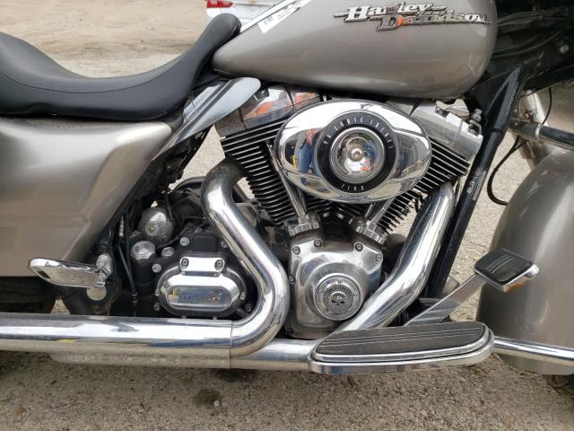 2009 HARLEY-DAVIDSON FLHX 1HD1KB4149Y612874