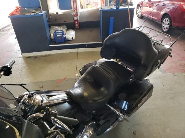 2010 HARLEY-DAVIDSON FLHTK 1HD1KEM12AB656347