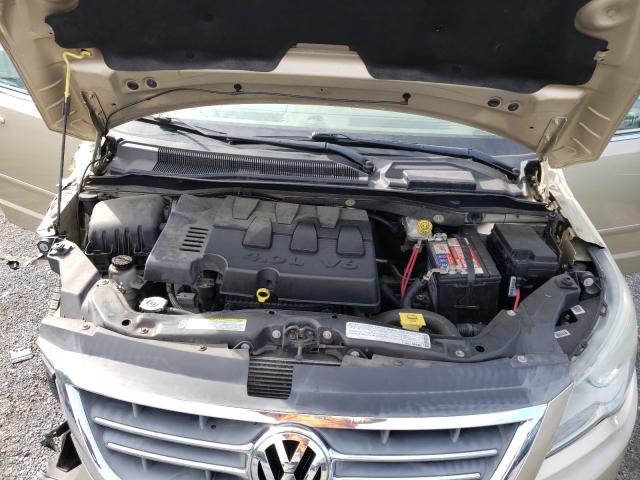 2010 VOLKSWAGEN ROUTAN SEL 2V4RW5DX1AR333587