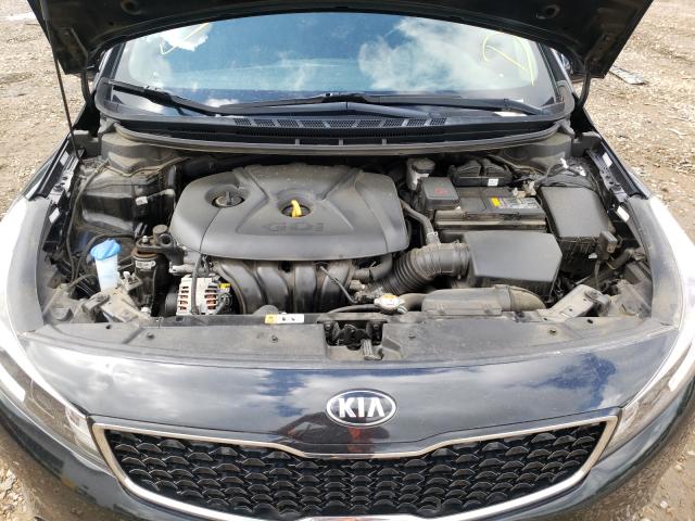 2017 KIA FORTE EX KNAFX5A82H5726848 car history from Copart