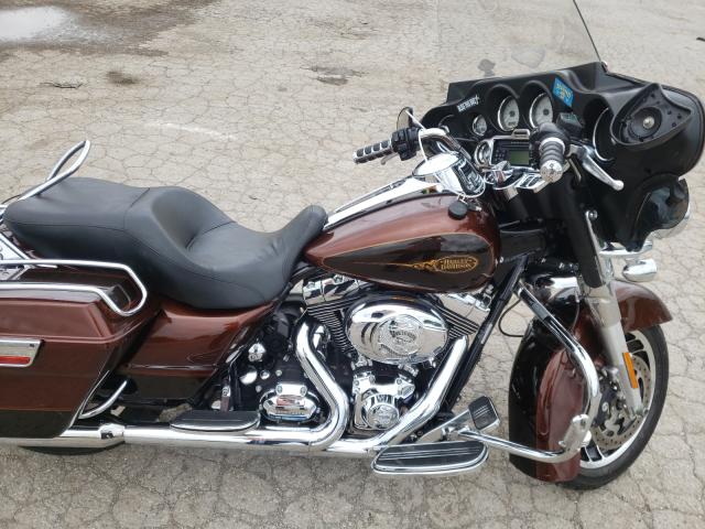 2009 HARLEY-DAVIDSON FLHX 1HD1KB4159Y670671