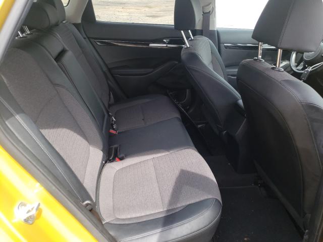 2021 KIA SELTOS S KNDEUCAA8M7167450