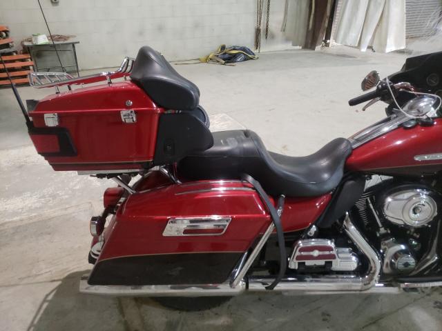 2011 HARLEY-DAVIDSON FLHTK 1HD1KEM18BB628165
