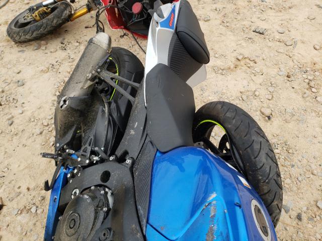 2021 SUZUKI GSX-R600 JS1GN7FA2M7100102