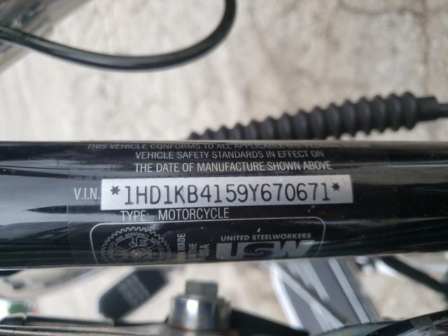 2009 HARLEY-DAVIDSON FLHX 1HD1KB4159Y670671