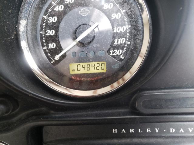 2011 HARLEY-DAVIDSON FLHTK 1HD1KEM18BB628165
