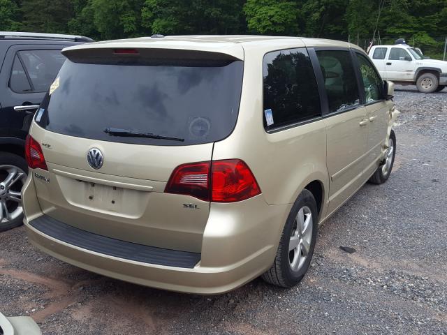 2010 VOLKSWAGEN ROUTAN SEL 2V4RW5DX1AR333587
