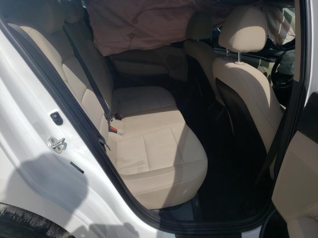 2018 HYUNDAI ELANTRA EC 5NPD94LA2JH305331