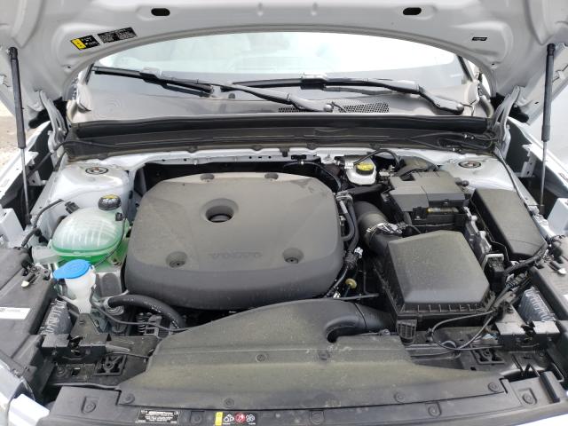 2021 VOLVO XC40 T5 MO YV4162UK9M2456077