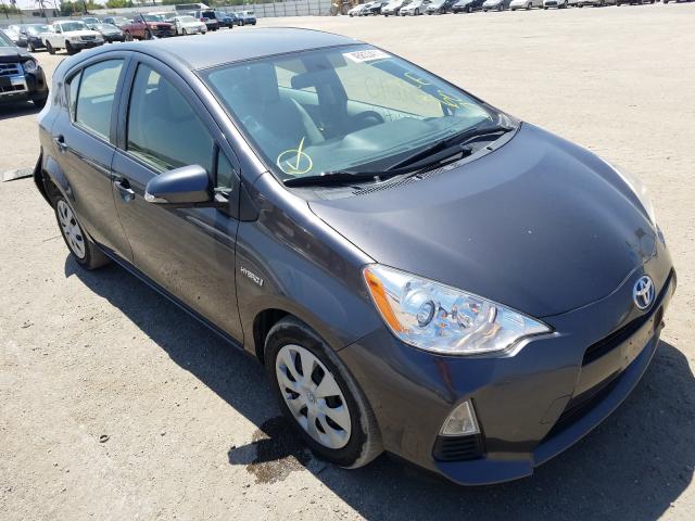 Toyota Prius c 2014