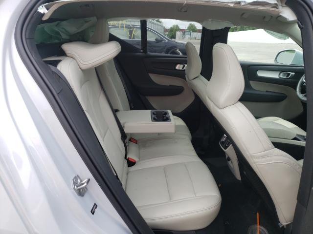 2021 VOLVO XC40 T5 MO YV4162UK9M2456077