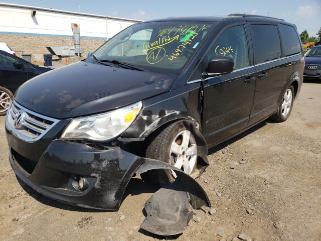 2011 VOLKSWAGEN ROUTAN SEL 2V4RW5DG8BR643110