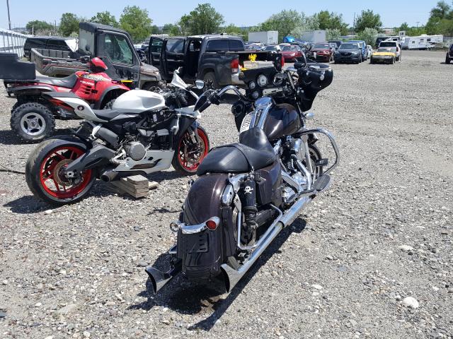 2011 HARLEY-DAVIDSON FLHX 1HD1KBM1XBB601743