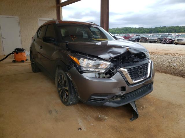 Salvage cars for sale from Copart Tanner, AL: 2018 Nissan Kicks S