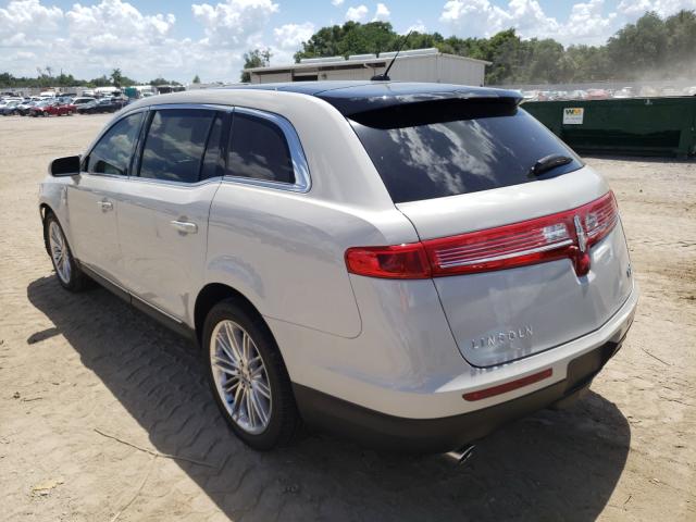 2019 LINCOLN MKT 2LMHJ5AT2KBL01313