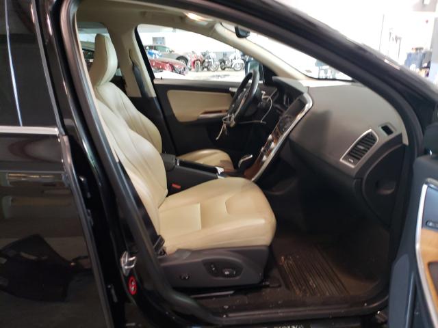 2017 VOLVO XC60 T6 IN YV449MRU3H2098541