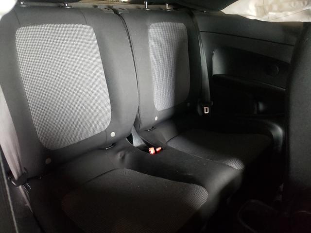 2018 VOLKSWAGEN BEETLE S 3VWFD7AT9JM717010