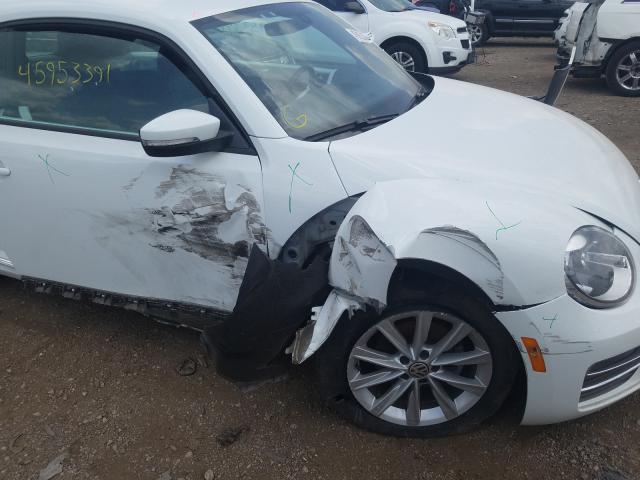 2017 VOLKSWAGEN BEETLE SE 3VWJ17AT8HM631104