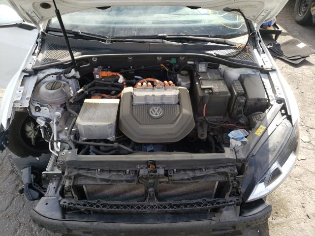 2016 VOLKSWAGEN E-GOLF SE WVWKP7AU4GW909848