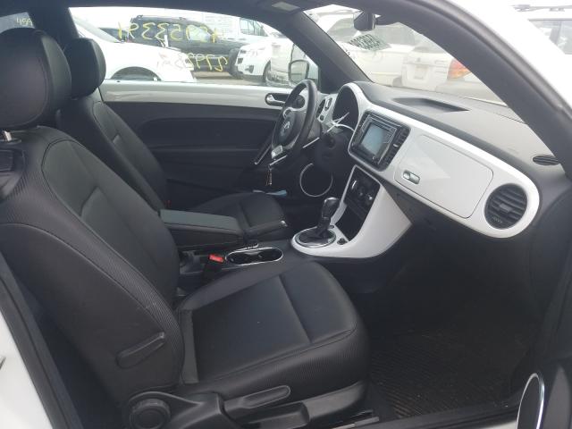 2017 VOLKSWAGEN BEETLE SE 3VWJ17AT8HM631104
