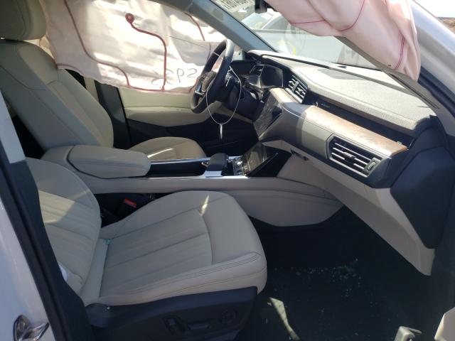 2019 AUDI E-TRON PRE WA1LABGE3KB021837