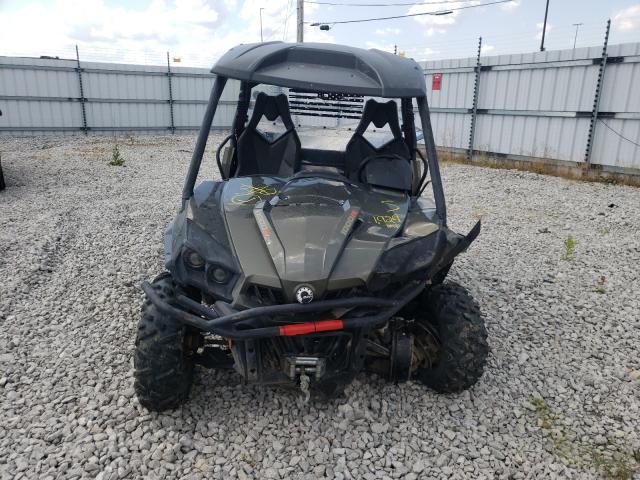 2019 CAN-AM COMMANDER 3JBKKAX2XKJ000401