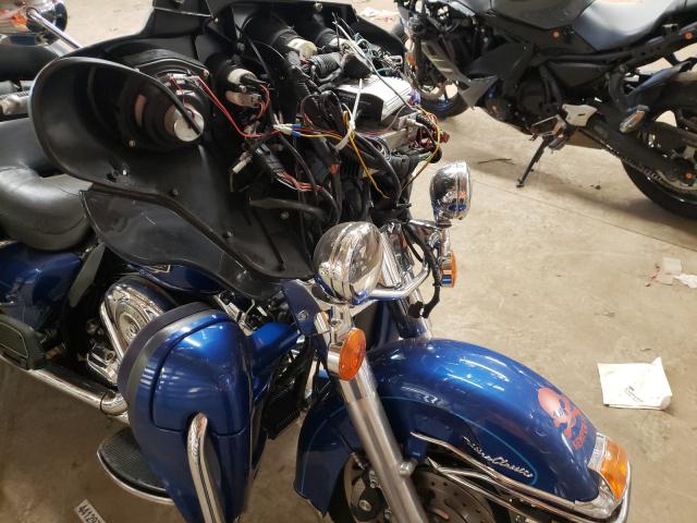 2009 HARLEY-DAVIDSON FLHTCU 1HD1FC4109Y607536