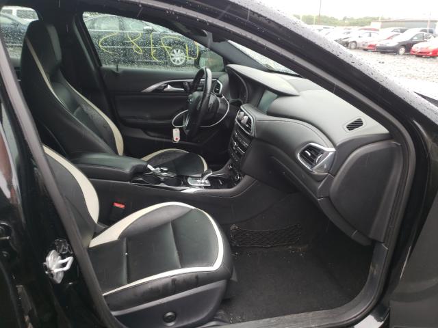 2017 INFINITI QX30 BASE SJKCH5CP4HA016457