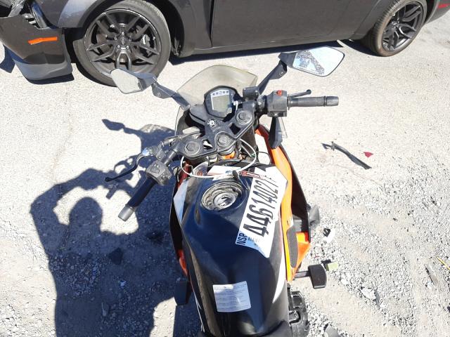 2018 KTM RC 390 MD2JYJ403JC290418