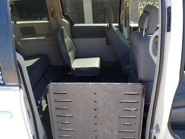 2010 CHRYSLER TOWN AND C 2A4RR5D10AR451119