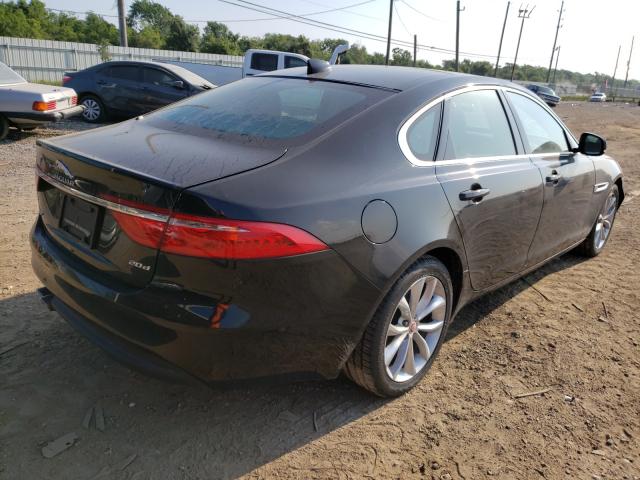 2017 JAGUAR XF PREMIUM SAJBD4BN7HCY31360
