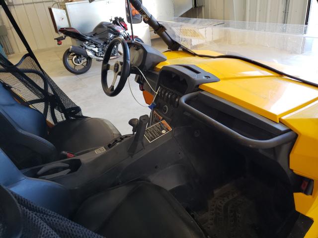 2015 CAN-AM COMMANDER 3JBKKAN29FJ001774