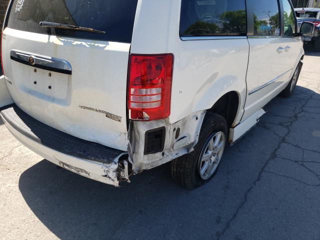 2010 CHRYSLER TOWN AND C 2A4RR5D10AR451119