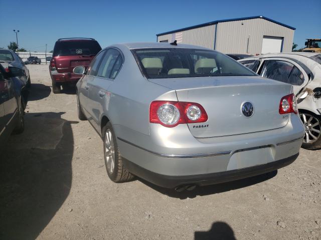 2010 VOLKSWAGEN PASSAT KOM WVWJM7AN0AE161433