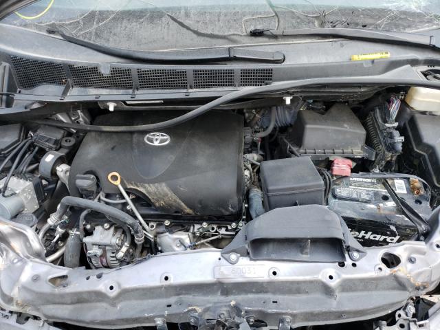 2018 TOYOTA SIENNA SE 5TDXZ3DC7JS901374