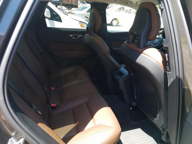 2018 VOLVO XC60 T6 MO YV4A22RK0J1085817