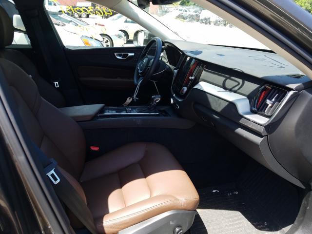 2018 VOLVO XC60 T6 MO YV4A22RK0J1085817
