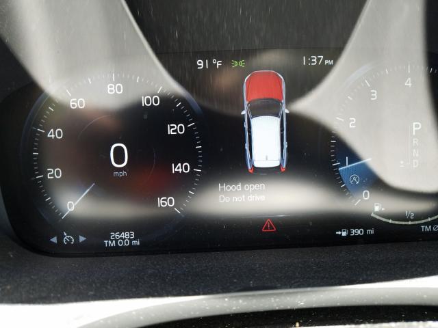 2018 VOLVO XC60 T6 MO YV4A22RK0J1085817