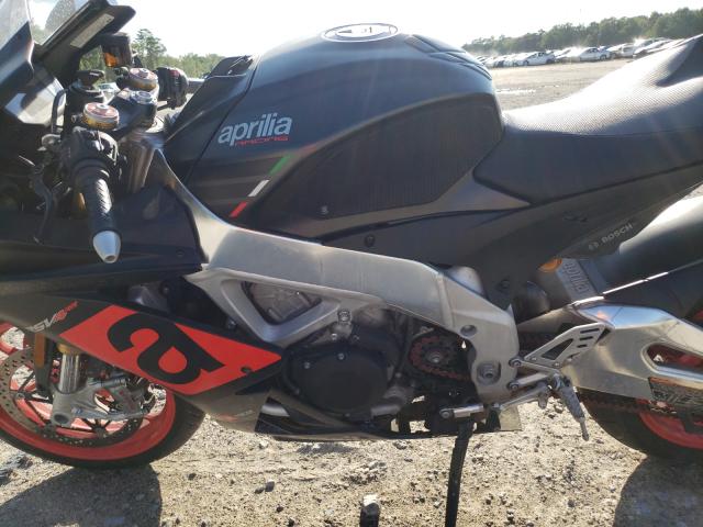 2017 APRILIA RSV 1000 R ZD4KEU005HS000064