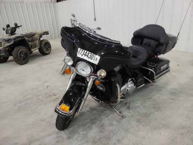 2010 HARLEY-DAVIDSON FLHTCU 1HD1FC414AB657962