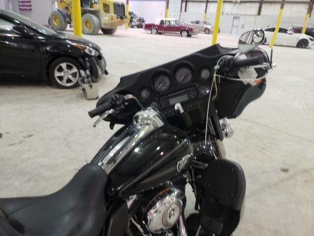 2010 HARLEY-DAVIDSON FLHTCU 1HD1FC414AB657962