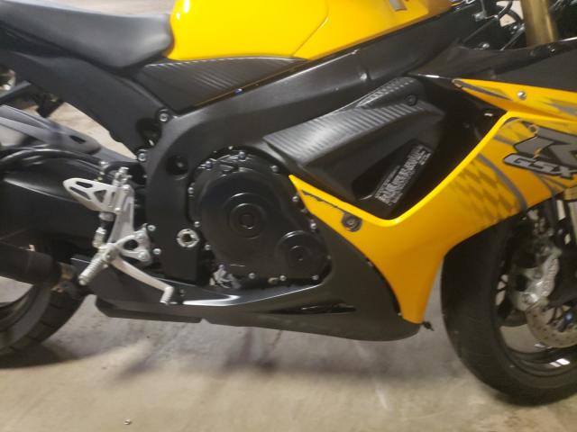 2012 SUZUKI GSX750 JS1GR7MAXC2101937