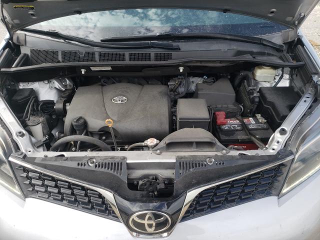 2018 TOYOTA SIENNA SE 5TDXZ3DC2JS904098