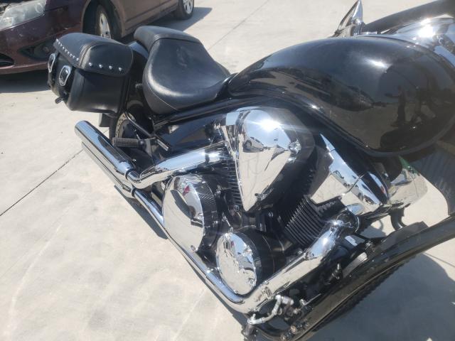 2013 HONDA VT1300 CR JH2SC6601DK300061