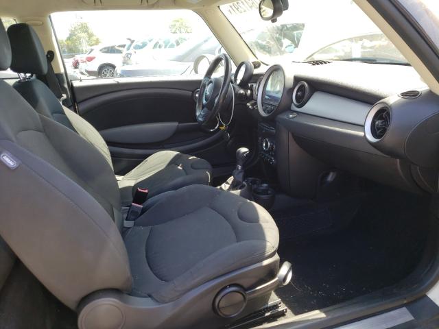 2011 MINI COOPER CLU WMWZF3C59BT188403