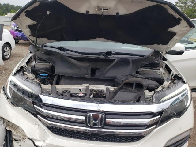 2017 HONDA PILOT ELIT 5FNYF6H07HB017111