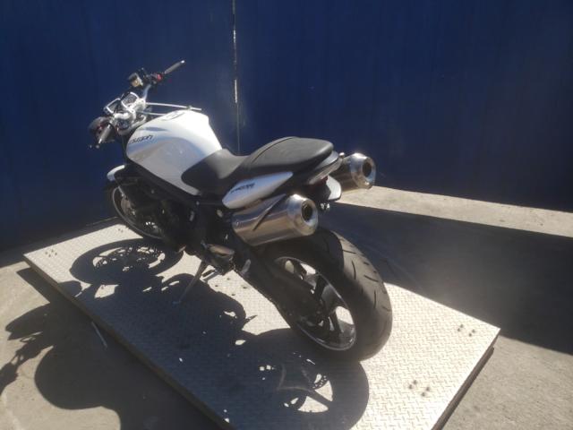 2012 TRIUMPH MOTORCYCLE STREET TRI SMTD02NE2CT549155