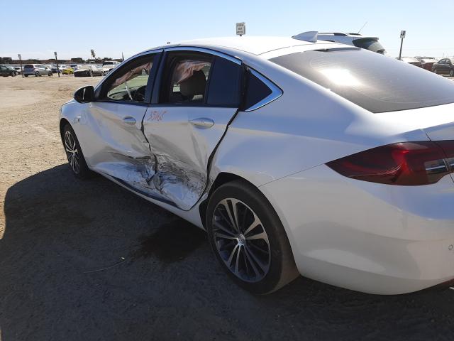 2018 BUICK REGAL ESSE W04GP6SX4J1064118